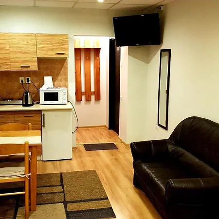 Goscinne Vis A Vis Retro Apartment